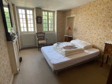 Maison à rénover plus maisonnette 58000€ à saisir!  BUSSIERE DUNOISE (23)