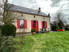 Maison de caractère, dépendances, accès rivière, 199500€ !