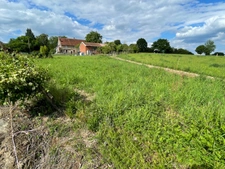 Fermette 48m2 plain pied 3 pièces 29000€  NOUZEROLLES (23)