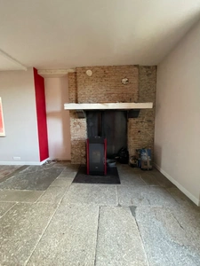 Maison de caractère en pierre, dépendances, accès rivière, 199500€ !