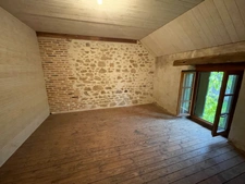 Maison de village avec assainissement aux normes validé !  69000€ à saisir