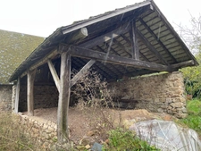 Maison de village avec assainissement aux normes validé !  69000€ à saisir