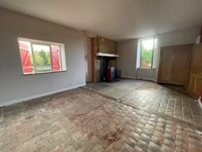 Maison de caractère en pierre, dépendances, accès rivière, 199500€ !