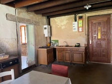Maison de village avec assainissement aux normes validé !  69000€ à saisir