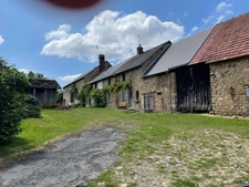 Maison de village avec assainissement aux normes validé !  69000€ à saisir