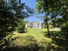 Belle maison de 126m2 avec piscine au calme sur magnifique parcelle arborée de 2645m2