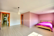 Metzervisse: 4 chambres, jardin, grand parking, grenier aménageable. Grande maison lumineuse.
