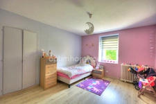 Metzervisse: 4 chambres, jardin, grand parking, grenier aménageable. Grande maison lumineuse.