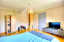 Metzervisse: 4 chambres, jardin, grand parking, grenier aménageable. Grande maison lumineuse.
