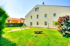 Metzervisse: 4 chambres, jardin, grand parking, grenier aménageable. Grande maison lumineuse.