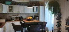 Ensemble immobilier composé d’une magnifique maison en pierre pleine de charme d'environ 120m2 et d’une seconde maison à rénover offrant un beau potentiel d'environ 60m2. SAINT GELAIS (79)