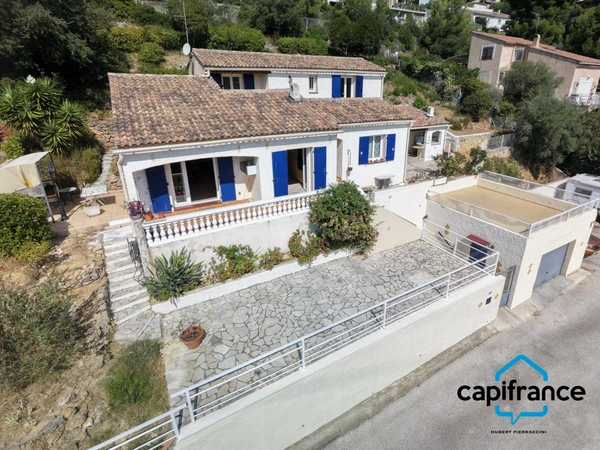 83 Toulon 4 chemins/le Baou, Villa 118m2 ( et plus de 35  m2 buanderie, annexe) vue mer calme 6 pieces 1053 m2