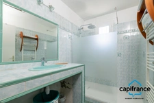 Sanary sur mer / la Guicharde Maison de plain pied non mitoyenne de 116 m2 au sol 4 chambres terrain 645 m2