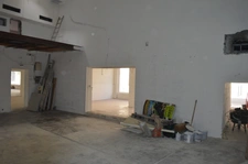 04 Manosque Murs commerciaux à vendre / 350 m2 Centre ville 