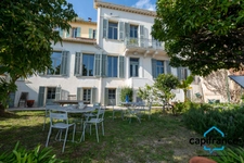 06. Grasse. Appartement Bourgeois de 180m² (150m² loi carrez) vue Mer, très calme, Jardin de 200m², 2 places de parkings, plusieurs annexes