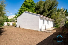 Sanary sur mer / la Guicharde Maison de plain pied non mitoyenne de 116 m2 au sol 4 chambres terrain 645 m2
