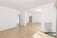 Aiguillon, Toulon, Appartement T3/4 de 85m2 Exposé Sud dernier étage, ascenseur, traversant.
