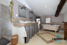 Magnificent Character House, Close to town center, quiet, not overlooked, swimming pool, garage, annex