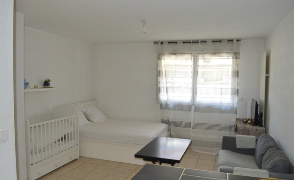  LA SEYNE SUR MER (83) Grand studio à vendre PMR