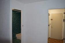 13010 Marseille Timone Studio de 27 m2 4éme étage , ascenseur expo Sud Ouest.