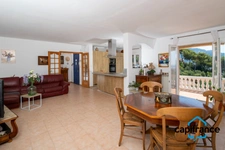 83 Toulon 4chemins/le Baou, Villa 120m2 ( et plus de 35  m2 buanderie, annexe) vue mer calme 6 pieces 1053 m2