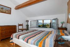 Presqu'île de Giens 83400 Maison mitoyenne de 130 m2 (92 loi carrez) 3/4ch , vue végétation et baie de l'almanarre, 