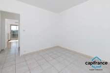 Aiguillon, Toulon, Appartement T3/4 de 85m2 Exposé Sud dernier étage, ascenseur, traversant.