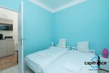 Toulon Hopital Sainte Anne /Claret. Maison entierement rénovée sur deux niveaux au calme, avec deux appartements T3/T2