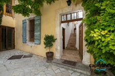 Magnificent Character House, Close to town center, quiet, not overlooked, swimming pool, garage, annex