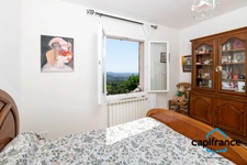 83 Toulon 4chemins/le Baou, Villa 120m2 ( et plus de 35  m2 buanderie, annexe) vue mer calme 6 pieces 1053 m2