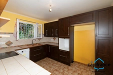 83. Sollies Toucas, maison de 108 m2 sur une parcelle de 338 m2, calme, 4 ch.