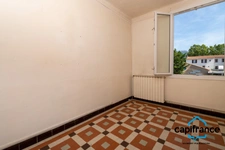 Maison de 165 m2 constituée par 4 appartements sur un terrain de 502 m2 en pleine propriete secteur recherché