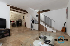 83 Haut Var Régusse Gorge du verdon Magnifique Domaine constitué par un ensemble de prés de 850m² de plancher sur 18000m2