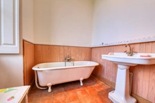Dpt Bouches du Rhône (13), Marseille 9th, Calanques National Park, Property of 550 m² with its park of 2 Hectares, 11 studios