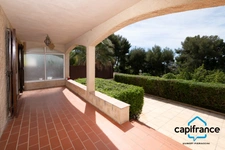 La Seyne sur mer/proche Six fours Villa de 100m2 au calme, piscine, garage, belle vue.