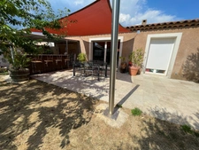 Villa de plain pied,  4 chambres, piscine, terrain 600 m, au calme sans vis à vis