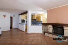La Seyne sur mer/proche Six fours Villa de 100m2 au calme, piscine, garage, belle vue.