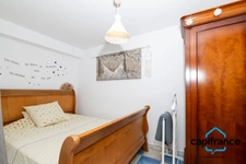 Ollioules:  Villa de caractére rénovée de 175m2 sur 726 m2 au calme, 2 appartements T4 de 105 2 et un T2/3 de 70m2 village à pied