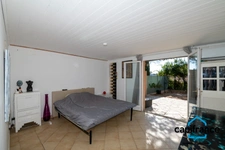 Bormes les mimosas 83 Maison constituée par deux appartements , le lot 1 et 2 constitué par un appartement et 387 m2