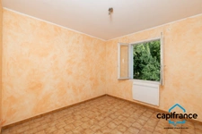 83. Sollies Toucas, maison de 108 m2 sur une parcelle de 338 m2, calme, 4 ch.
