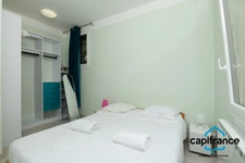 Toulon Hopital Sainte Anne /Claret. Maison entierement rénovée sur deux niveaux au calme, avec deux appartements T3/T2