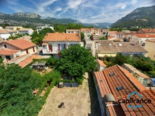 Maison de 165 m2 constituée par 4 appartements sur un terrain de 502 m2 en pleine propriete secteur recherché
