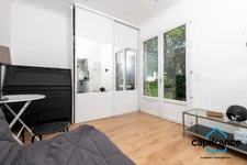 83 Ollioules La Courtine, Maison entierement rénovée avec goût, de 123 m2 (avec un studio) sur 386 m2 stationnement facile