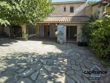 83. Sollies Toucas, maison de 108 m2 sur une parcelle de 338 m2, calme, 4 ch.