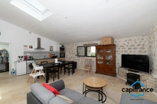 83 Haut Var Régusse Gorge du verdon Magnifique Domaine constitué par un ensemble de prés de 850m² de plancher sur 18000m2