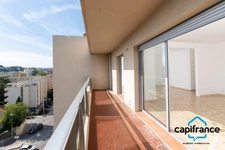 Aiguillon, Toulon, Appartement T3/4 de 85m2 Exposé Sud dernier étage, ascenseur, traversant.