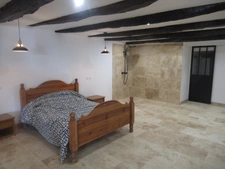 83 Haut Var Régusse Gorge du verdon Magnifique Domaine constitué par un ensemble de prés de 850m² de plancher sur 18000m2