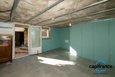Bormes les mimosas 83 Maison constituée par deux appartements , le lot 1 et 2 constitué par un appartement et 387 m2