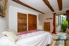 Magnificent Character House, Close to town center, quiet, not overlooked, swimming pool, garage, annex