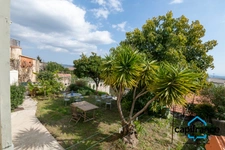 06. Grasse. Appartement Bourgeois de 180m² (150m² loi carrez) vue Mer, très calme, Jardin de 200m², 2 places de parkings, plusieurs annexes
